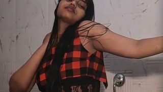 xxx desi Horny desi strip nude bath video