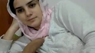 xxx desi A sexy Pakistani babe sucks a dick on a live webcam