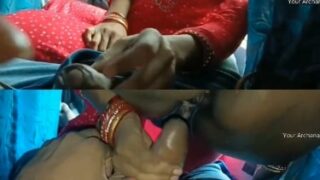 xxx desi ट्रेन के एसी कंपार्टमेंट में चुदाई करता न्यूली मैरिड इंडियन कपल