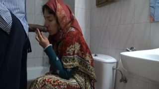 xxx desi A hijabi diplomat sucks a BBC in Pakistani xxx