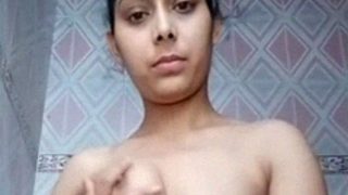 xxx desi Desi lady showing off her tight asshole and pussy